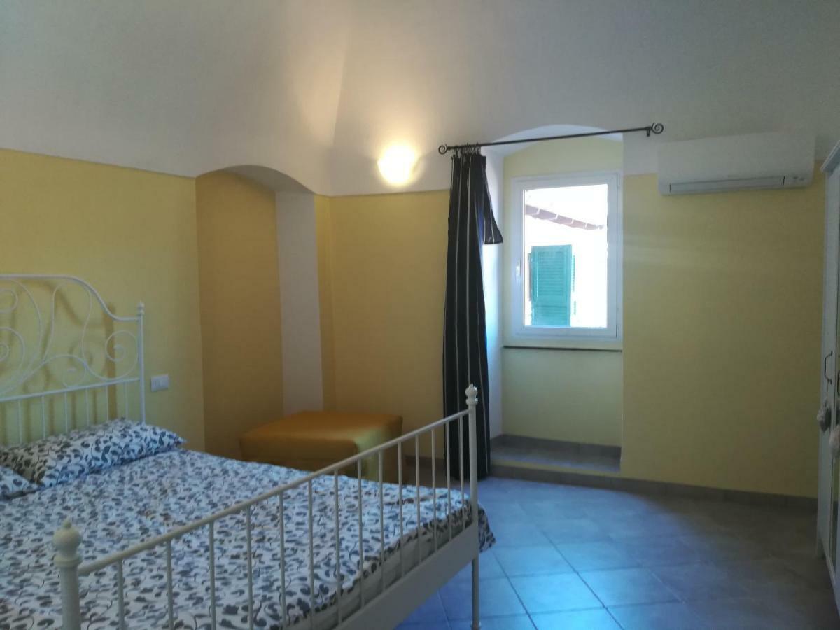 Apartamento I Fiori Di Santo Stefano Santo Stefano al Mare Exterior foto