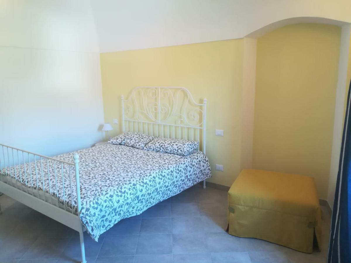 Apartamento I Fiori Di Santo Stefano Santo Stefano al Mare Exterior foto