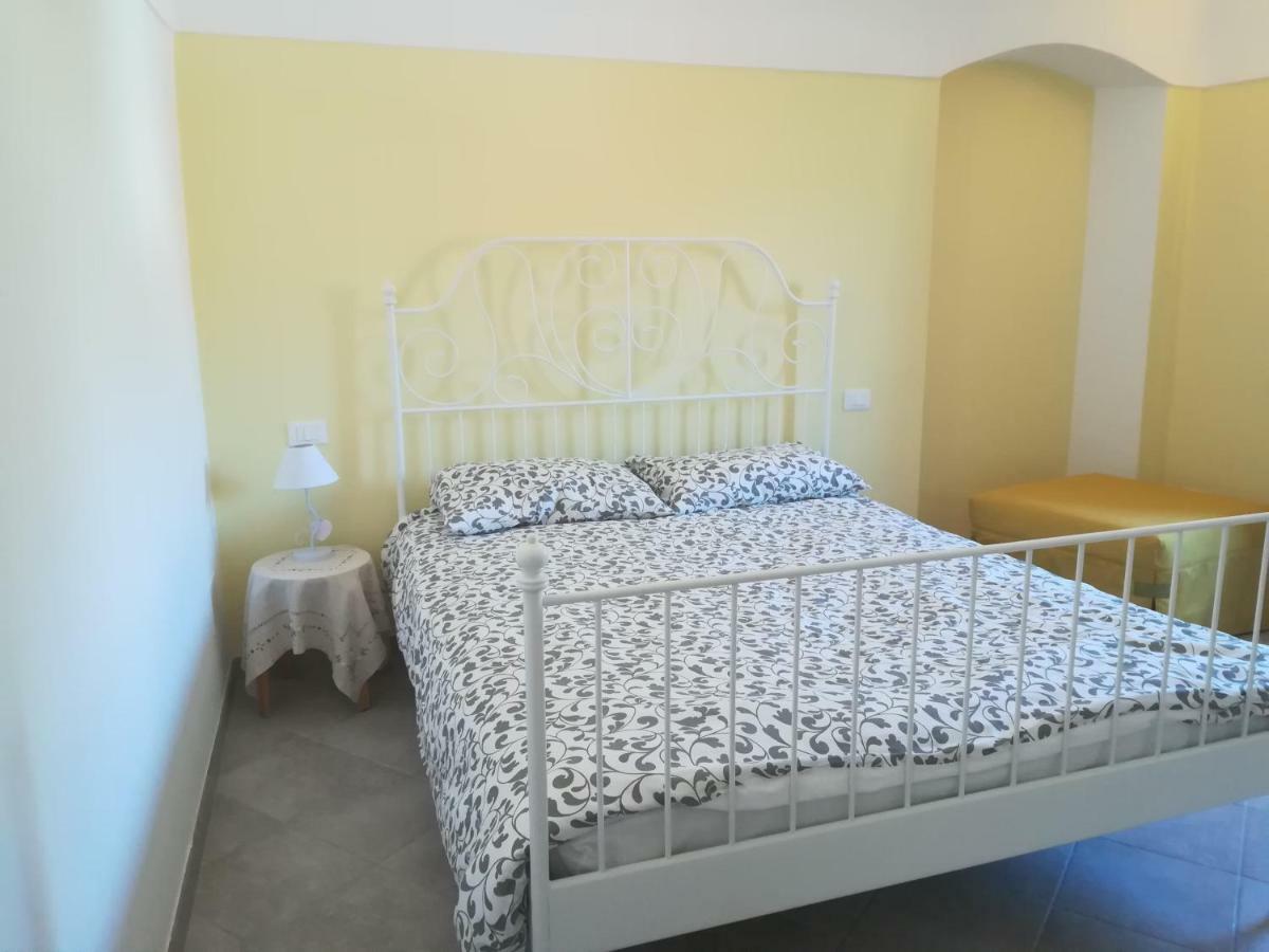Apartamento I Fiori Di Santo Stefano Santo Stefano al Mare Exterior foto