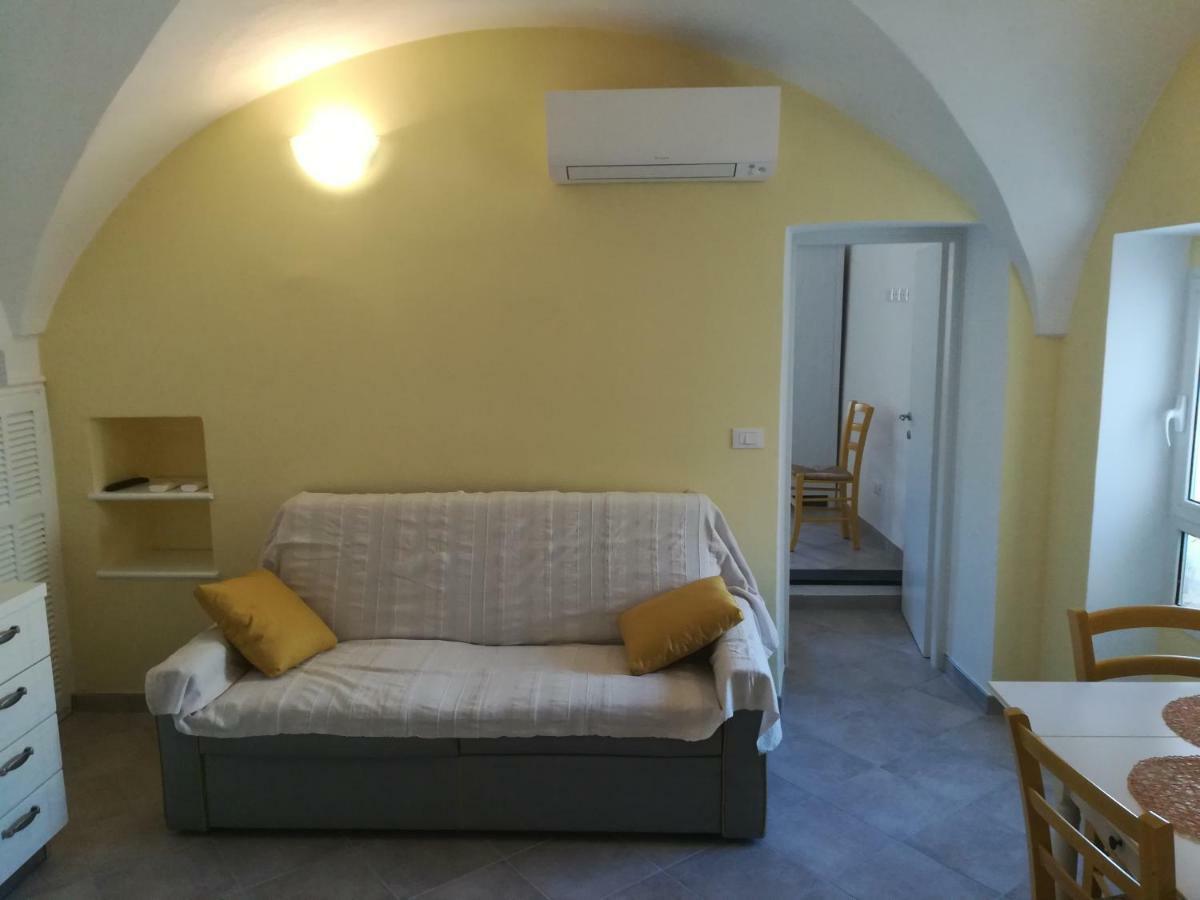 Apartamento I Fiori Di Santo Stefano Santo Stefano al Mare Exterior foto