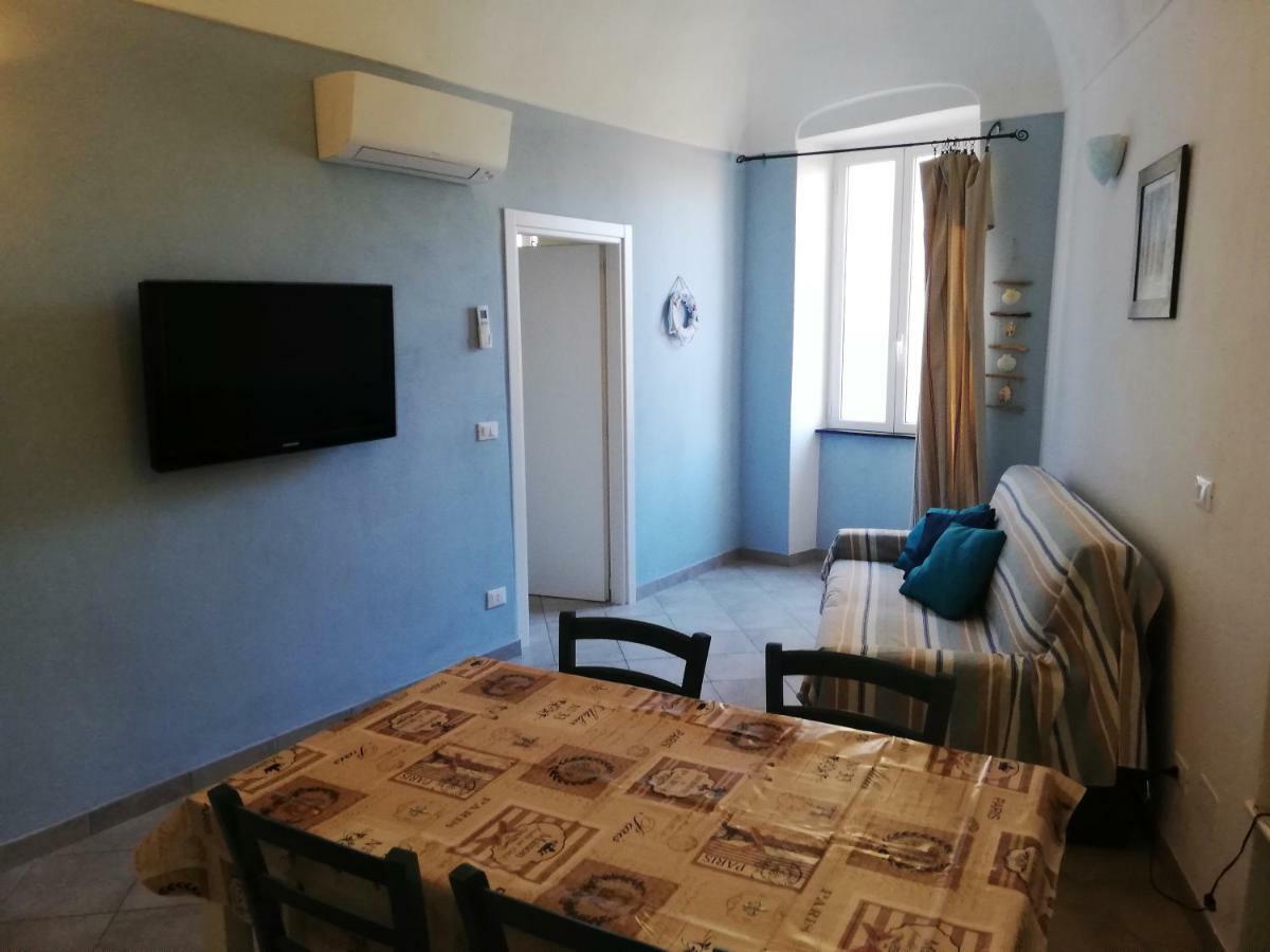Apartamento I Fiori Di Santo Stefano Santo Stefano al Mare Exterior foto