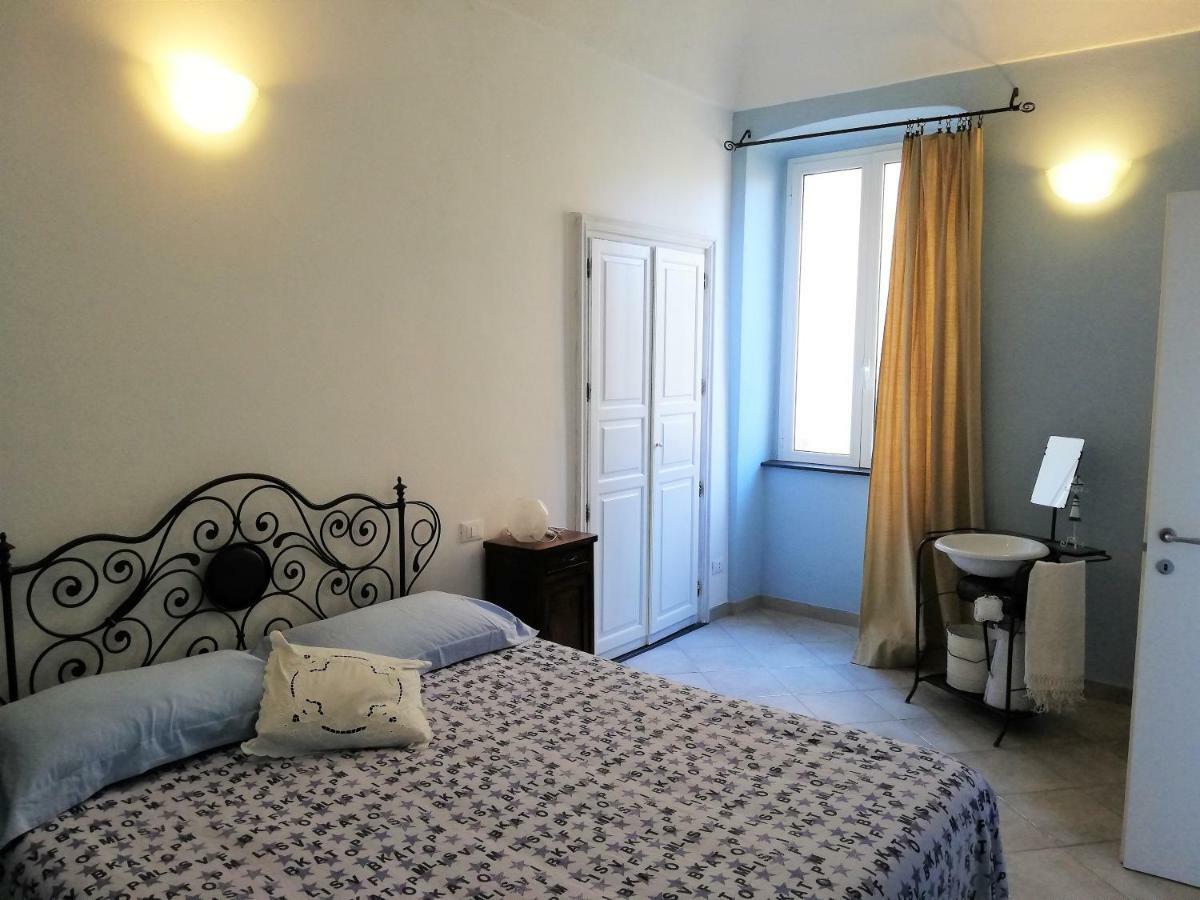Apartamento I Fiori Di Santo Stefano Santo Stefano al Mare Exterior foto